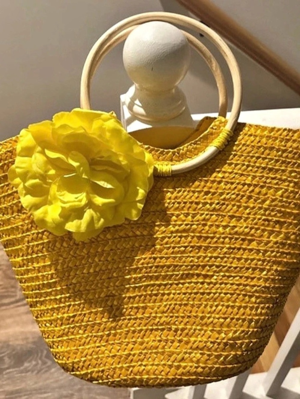 TOTE Yellow Flower NWOT